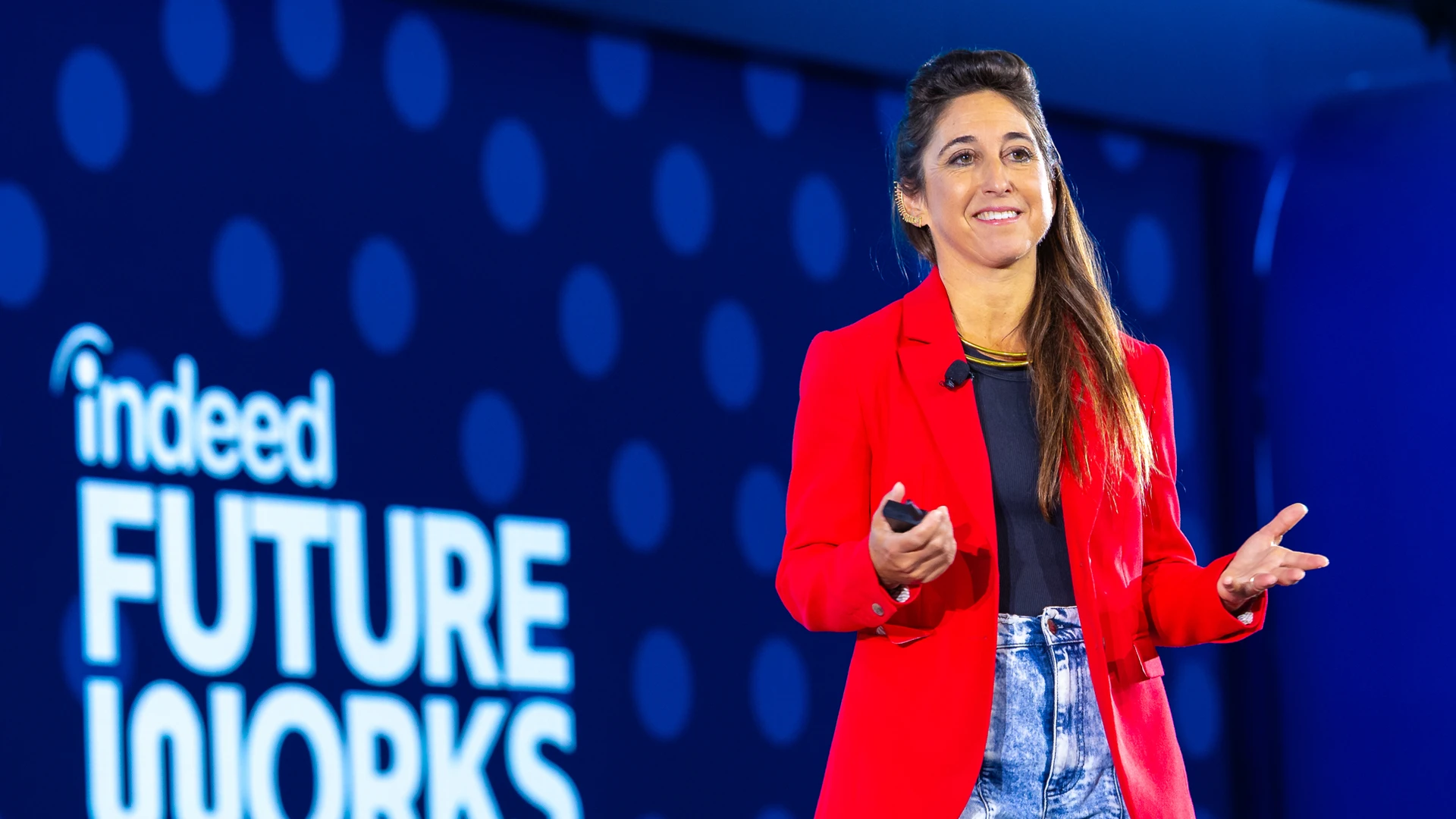 Headshot of Stephanie Lepp speaking at Indeed FutureWorks event.